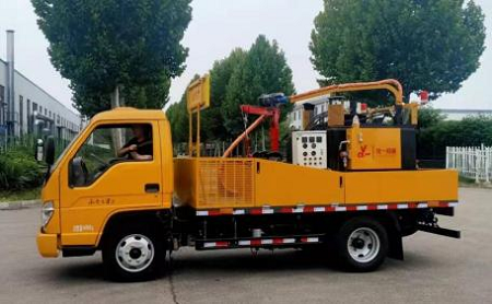 道路修補(bǔ)灌縫養(yǎng)護(hù)車 道路修補(bǔ)灌縫養(yǎng)護(hù)車